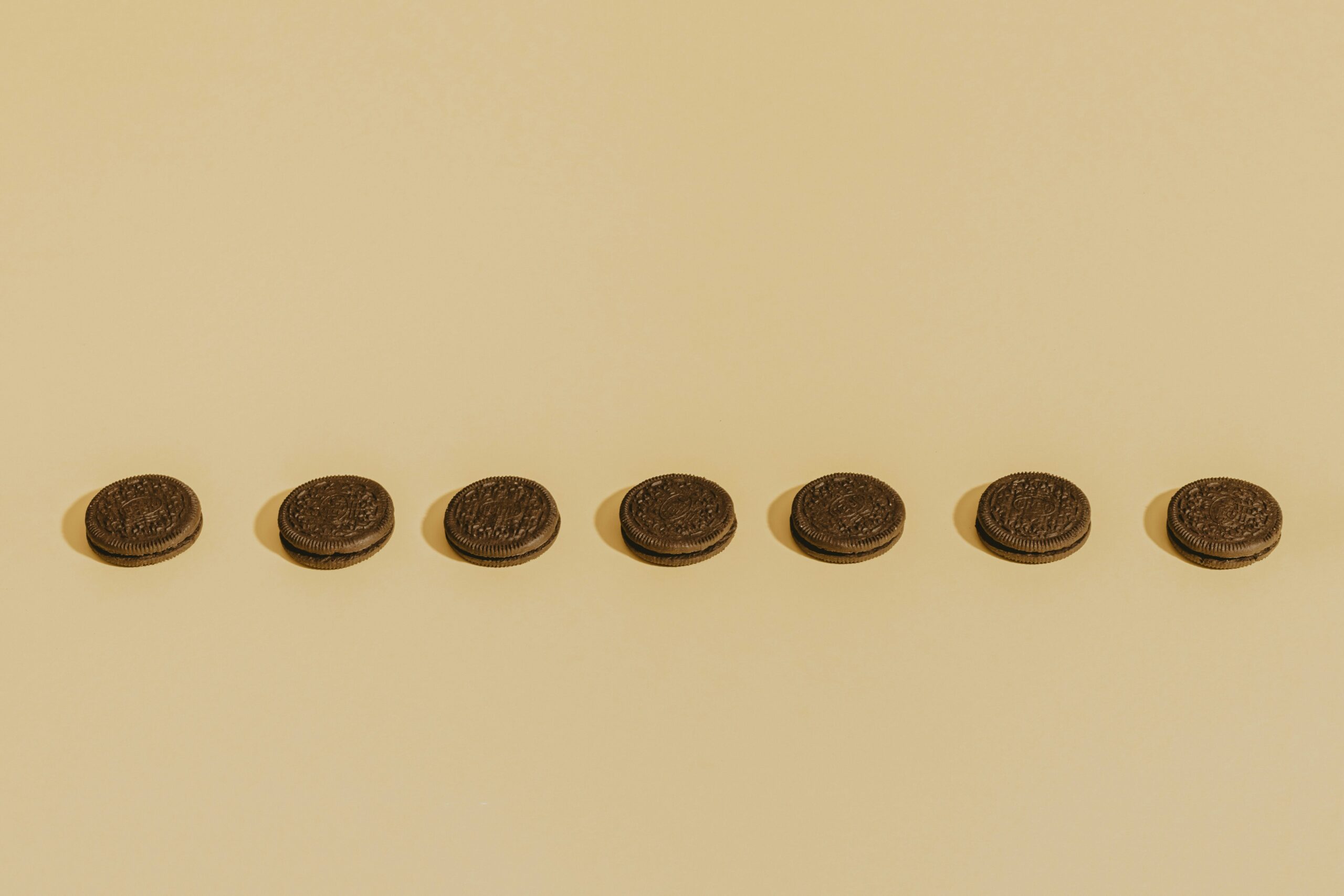 Bar graph showing steady increase in savings over six months