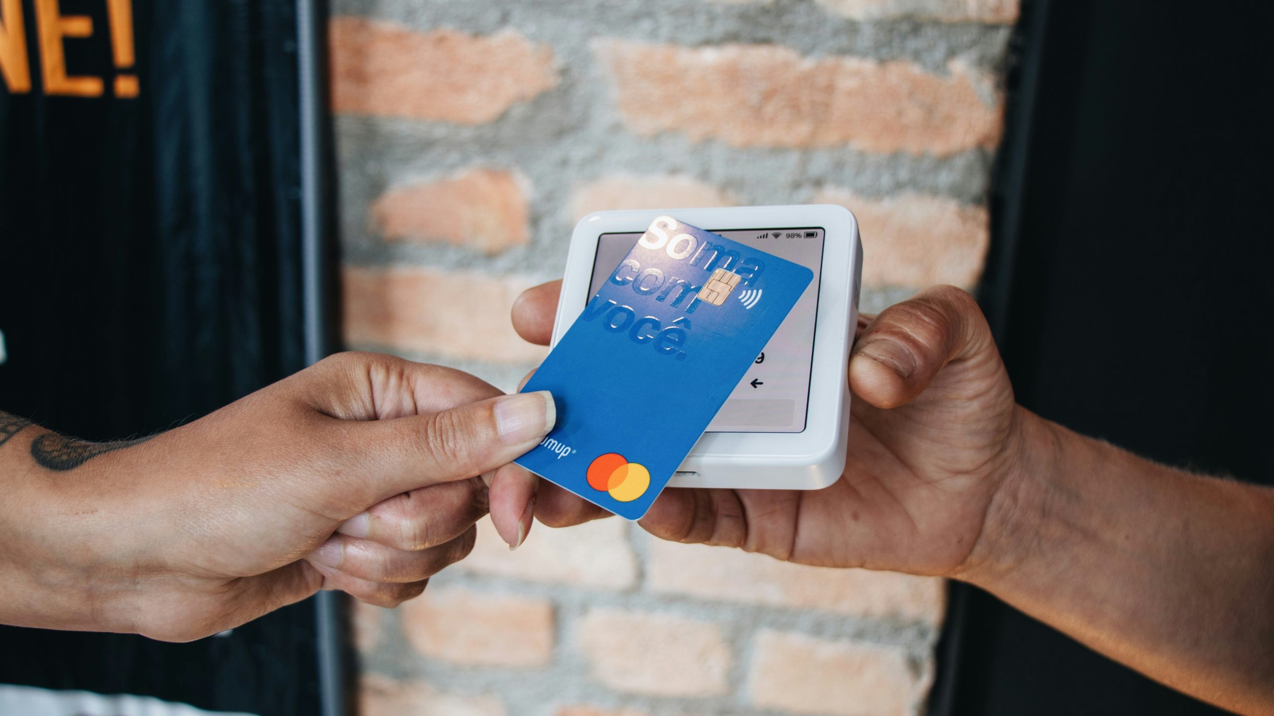 Comparison chart contrasting eco-friendly versus traditional credit card perks