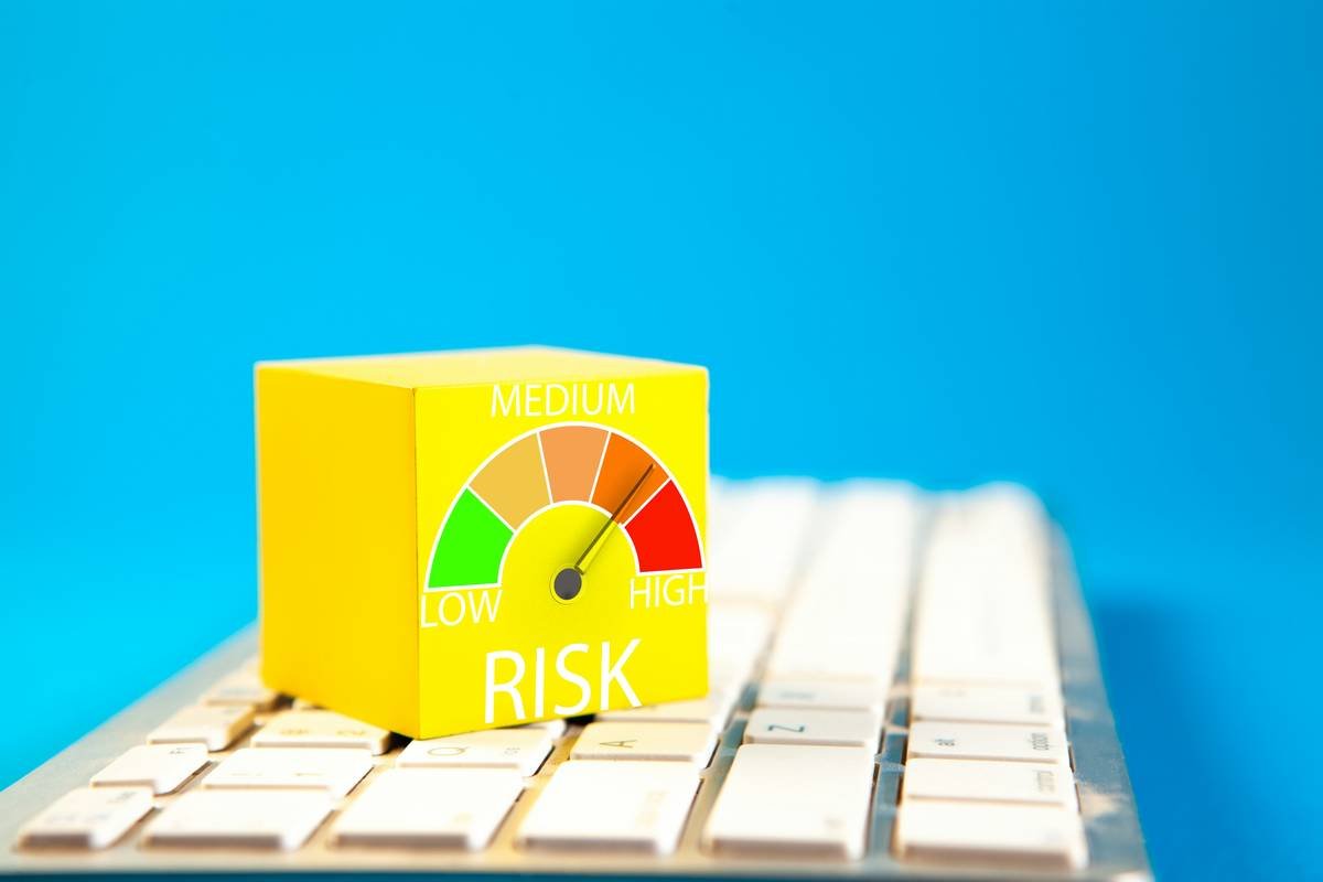 Infographic showing 5-step pollution risk review process: Identify Hazards, Map Exposure Pathways, Review Insurance Gaps, Recommend Controls, Document Findings